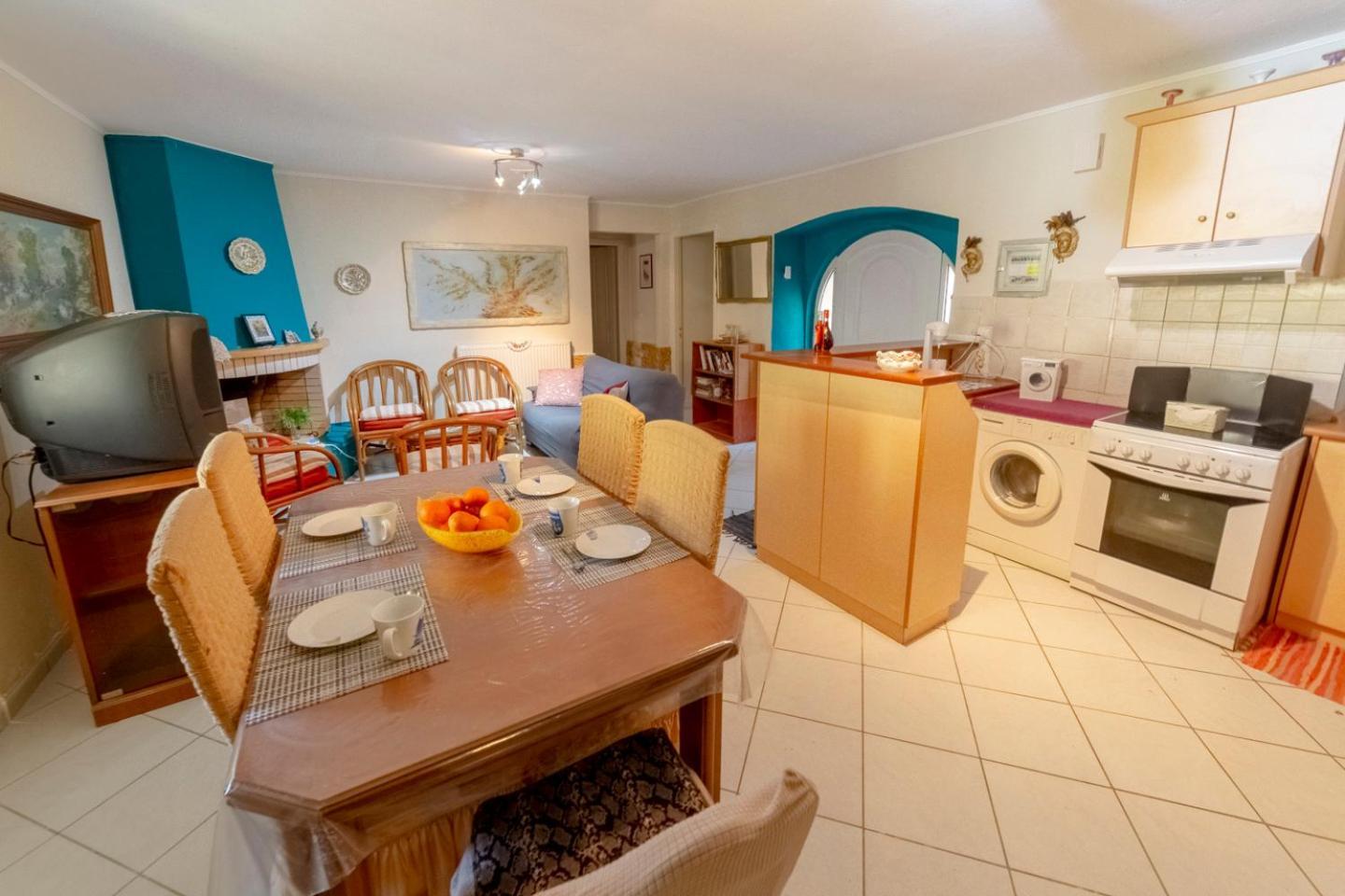 Krasa 2Bedroom Apartment Agios Matthaios  Экстерьер фото