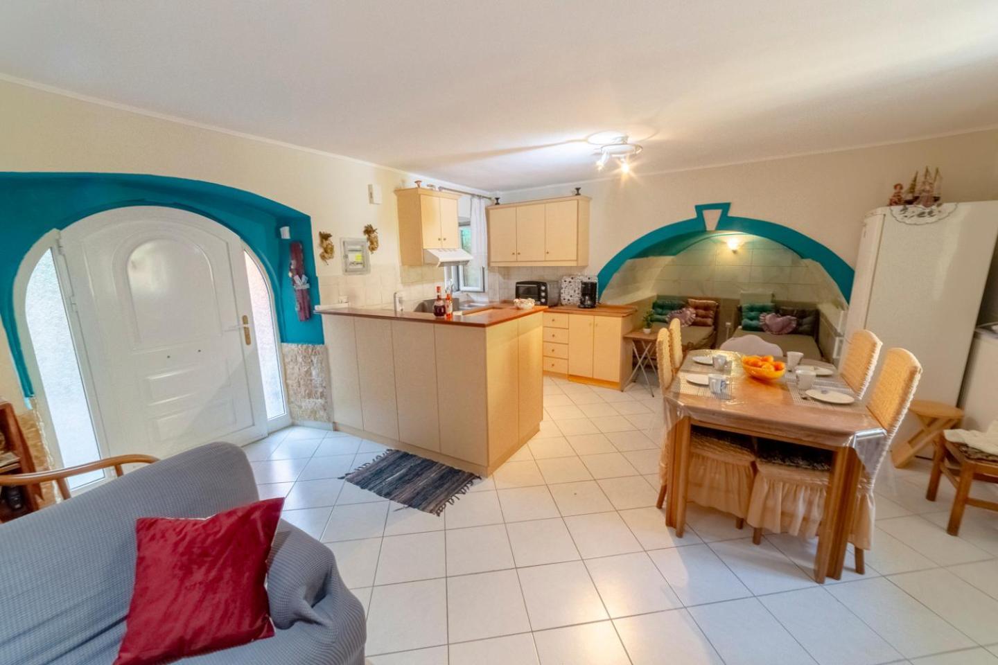 Krasa 2Bedroom Apartment Agios Matthaios  Экстерьер фото